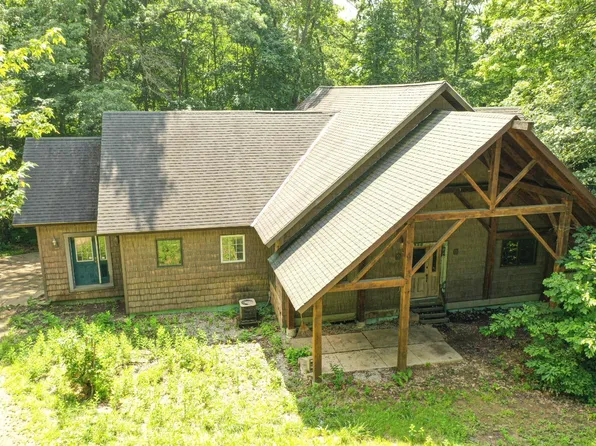 7653 State Route 101 N, Clyde, OH 43410