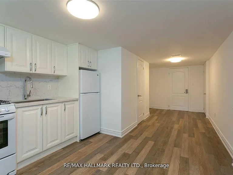 56 Courton Dr — Photo 6