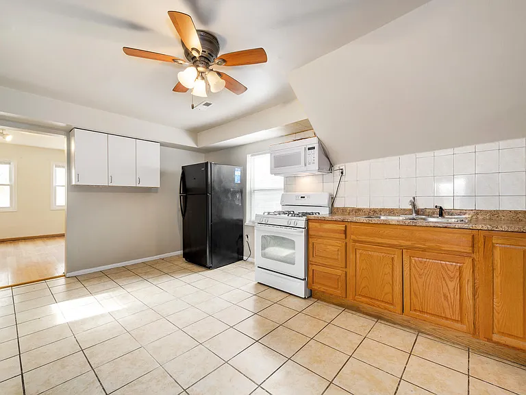 1720 N Saint Louis Ave #2 — Photo 11