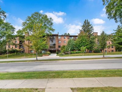 7510 Farmingdale Dr APT 208, Darien, IL, 60561