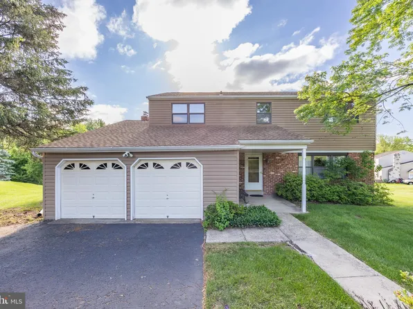 306 Spring Cir, Norristown, PA 19403