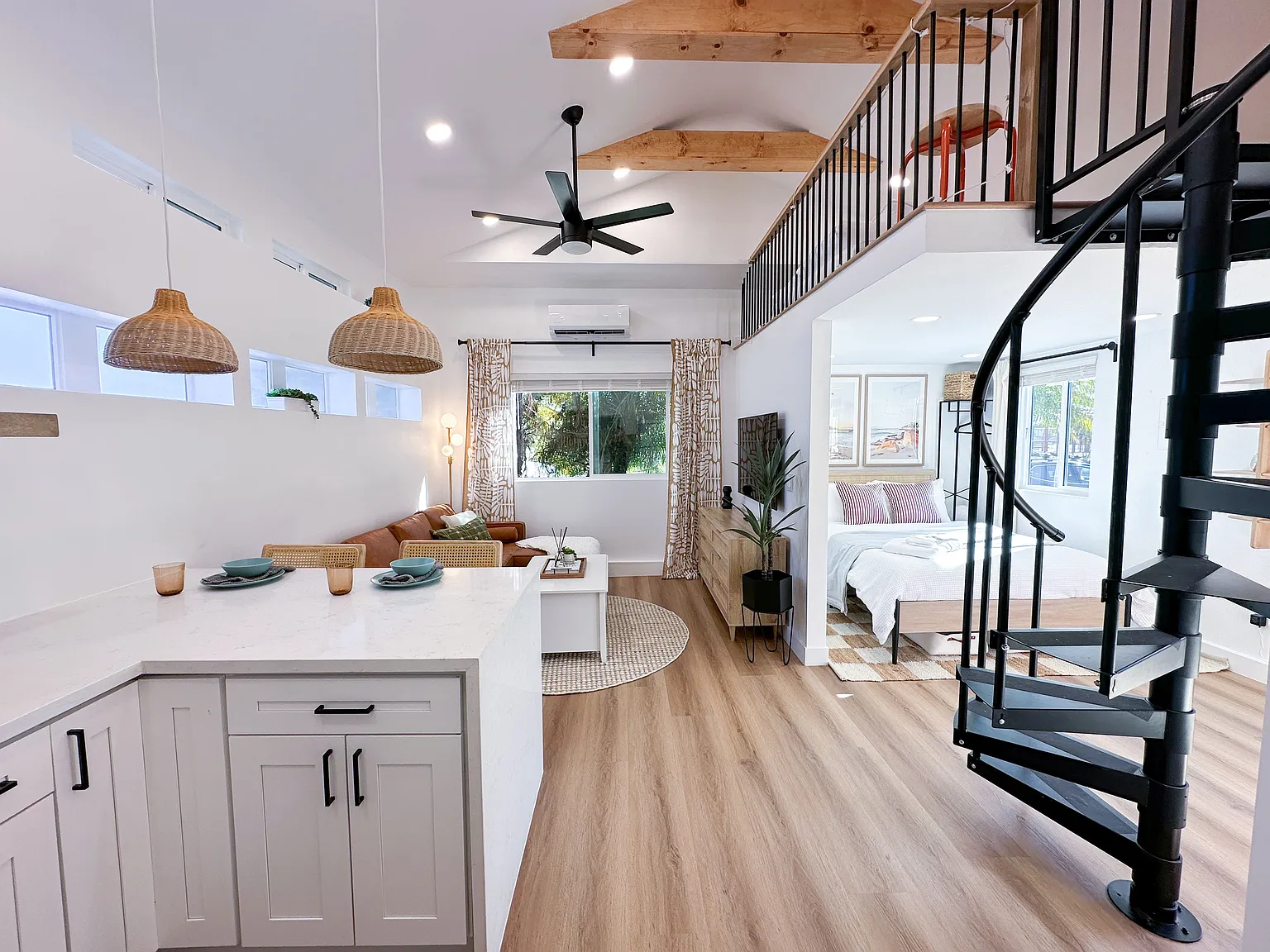 Studio, 1.0 bath, 400 sqft, $2,549 — Photo 2