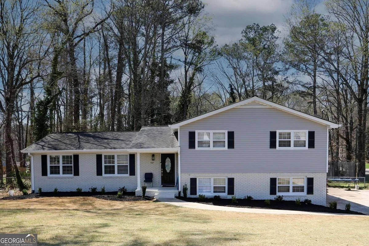 3187 Kennesaw View Dr SW photo 1