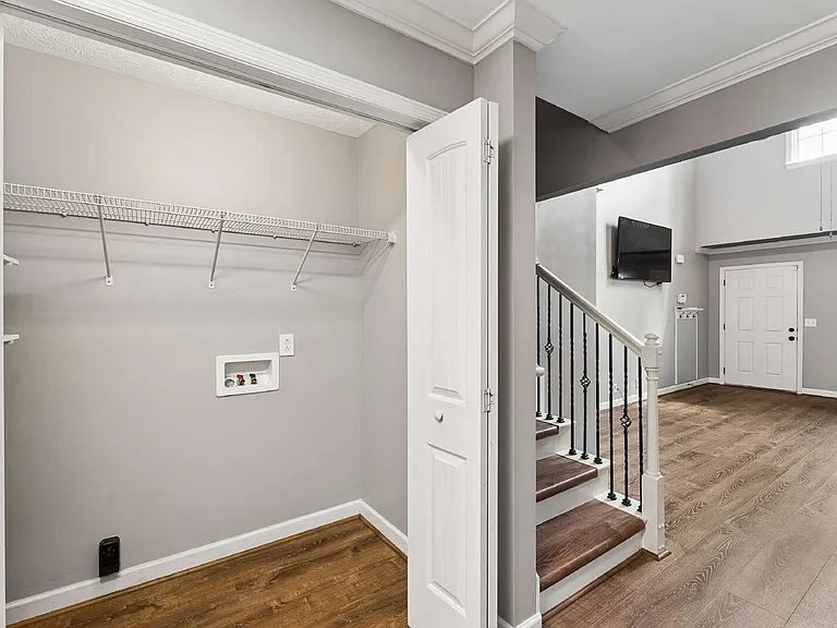 4828 Octavia St — Photo 11