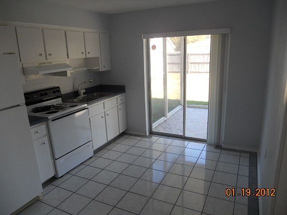 3rd image of 1302 Waterview Blvd W