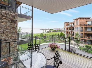 18 Rivers Edge Drive #305, Tarrytown, NY