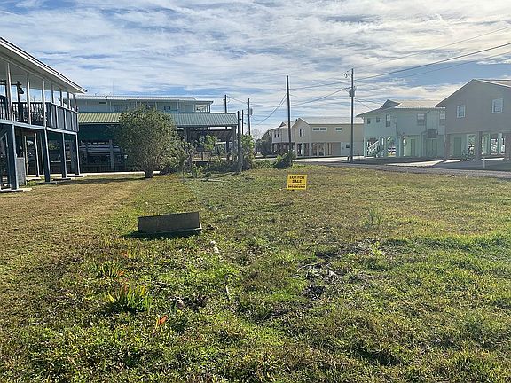 2nd image of 473 SE 909th Ave