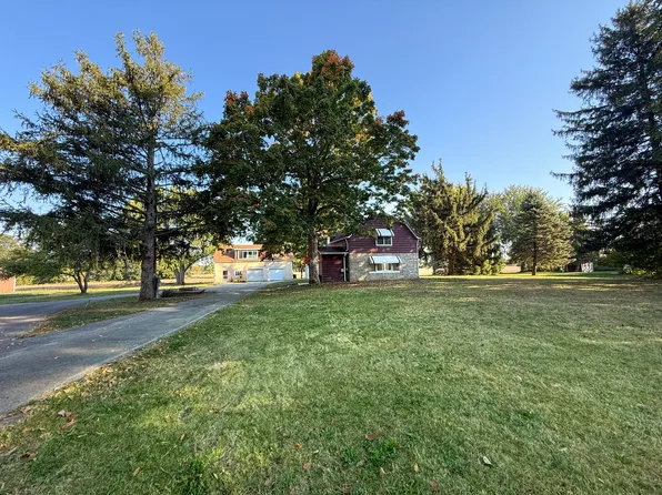1866 Brickville Rd, Sycamore, IL 60178