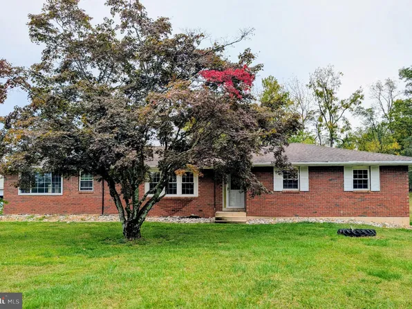 617 Schultz Rd, Perkiomenville, PA 18074
