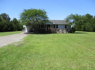 585 Edmondson Rd, Moultrie, GA 31788