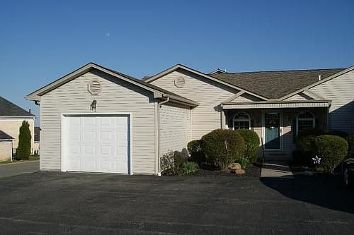 1st image of 6675 Seville Dr Unit 3
