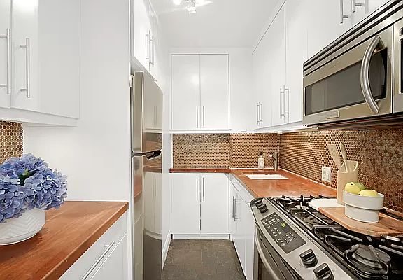 3rd image of 440 E 79th St APT 14C