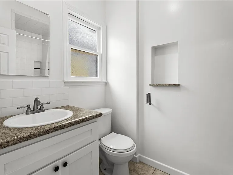 1029 S Westmoreland Ave #205 — Photo 10