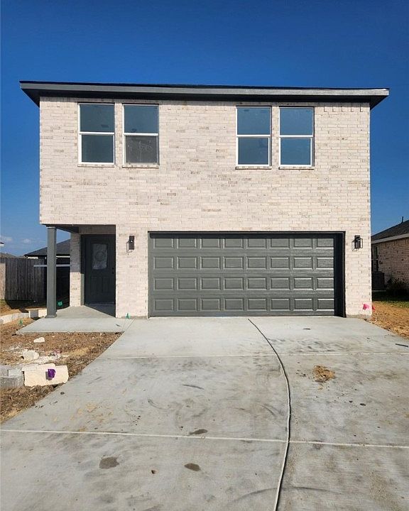 1st image of 2227 Spyglass