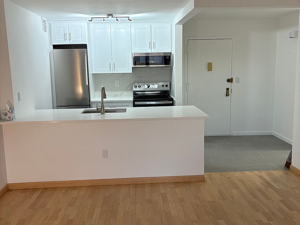 1st image of 50 Columbus Ave APT 902