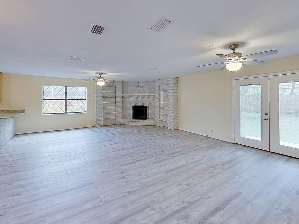 1st image of 108 Thicket Ln