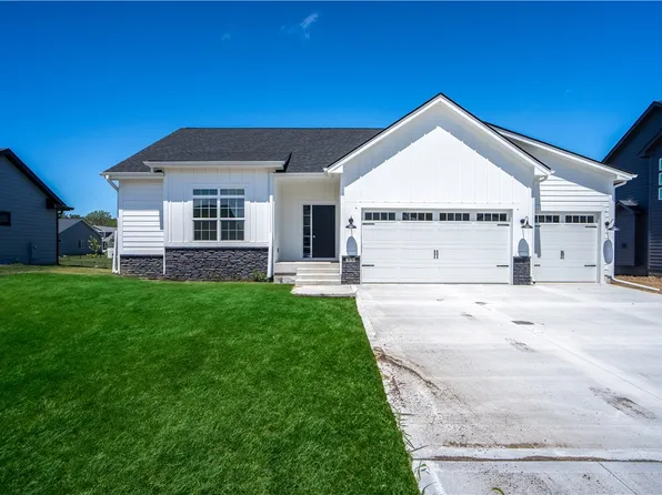 306 Burton Dr, Polk City, IA 50226