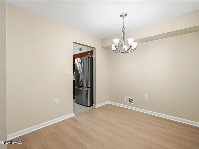 203 Wellington Pl — Photo 14