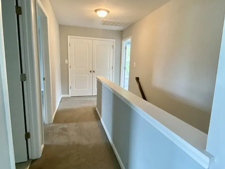 2203 Abbey Rd — Photo 23