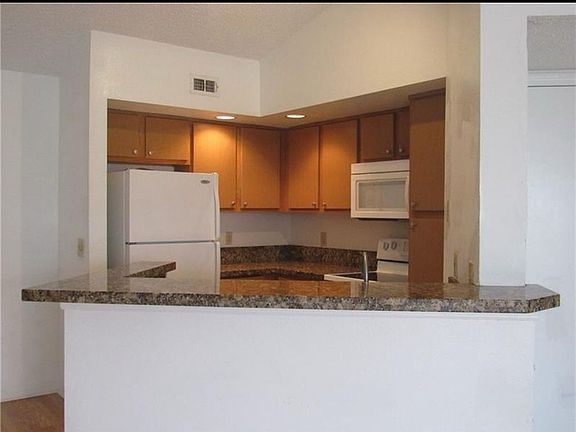 3rd image of 13090 Vista Isles Dr APT 123