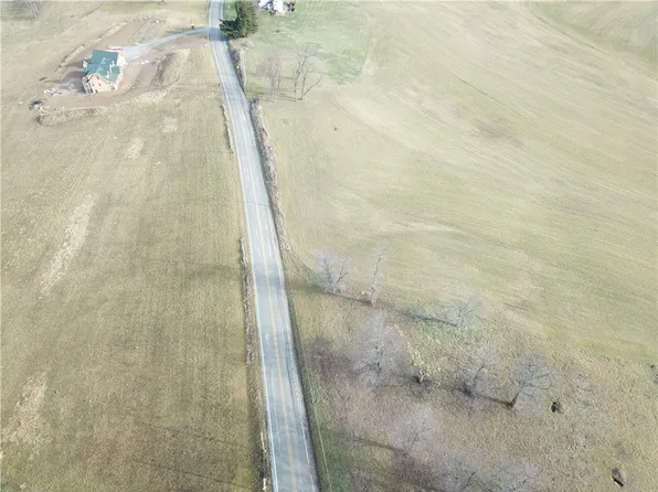 2 Wises Grove Rd, New Brighton, PA 15066