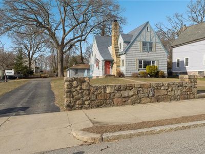 282 Gaskill St, Woonsocket, RI, 02895