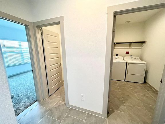 4th image of 28947 Yukon River Ct
