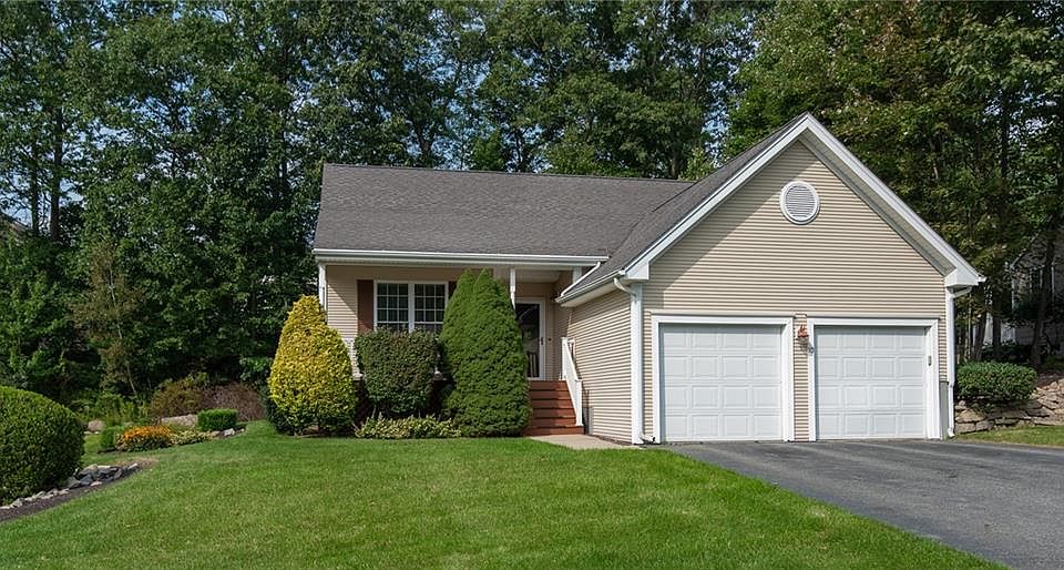 30 Rimwood Dr Smithfield RI Zillow