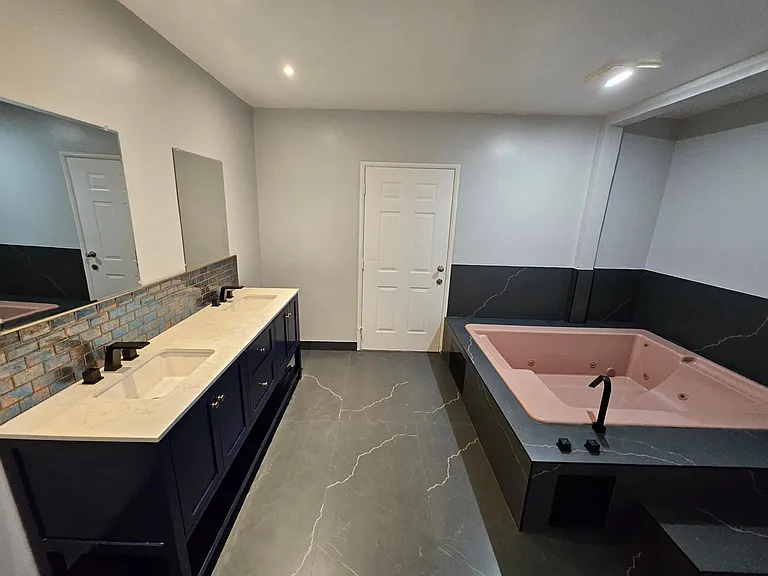 1417 N Evergreen St — Photo 10
