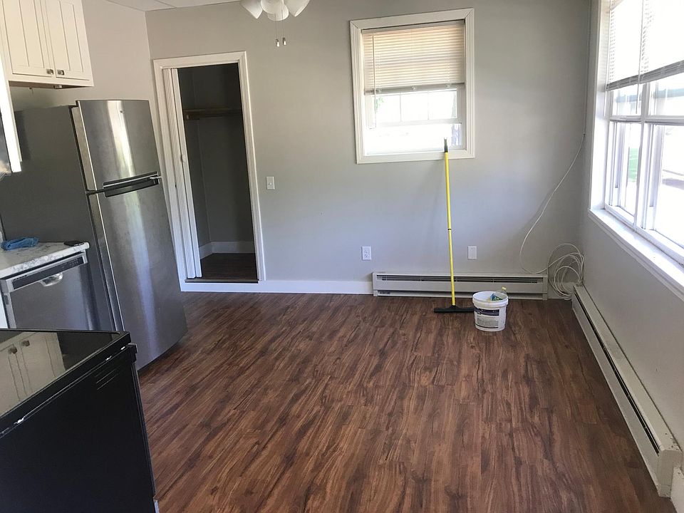2nd image of 352 Waterman Ave #A