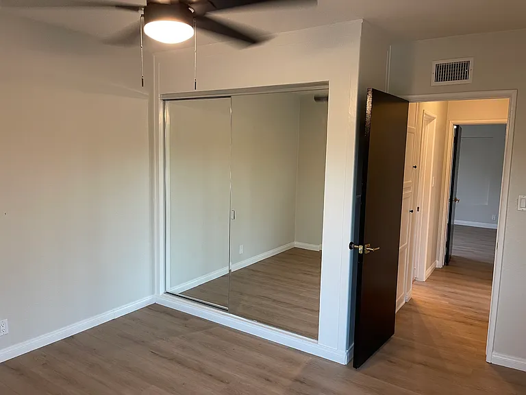419 Saint Augustine Ave — Photo 15