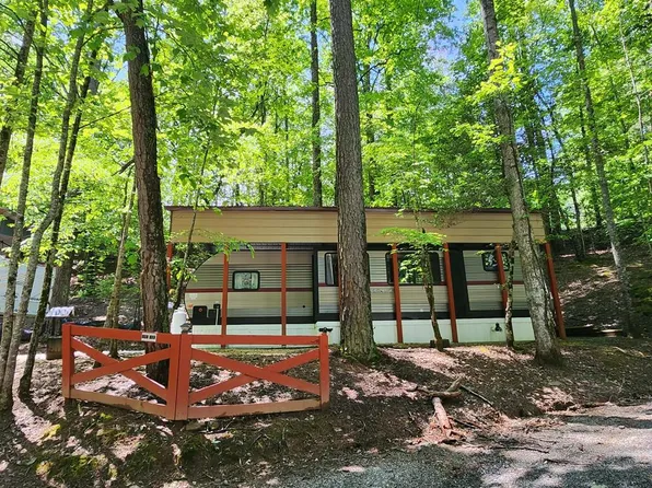 59 37th St, Ellijay, GA 30540