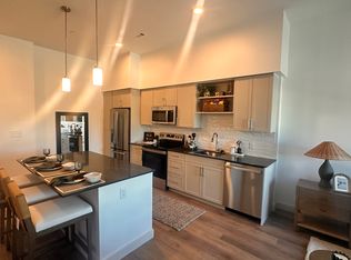 270 Canal St #2112, Salem, MA 01970