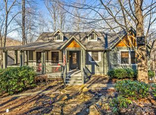 298 Hedgewood Dr, Tuckasegee, NC 28783