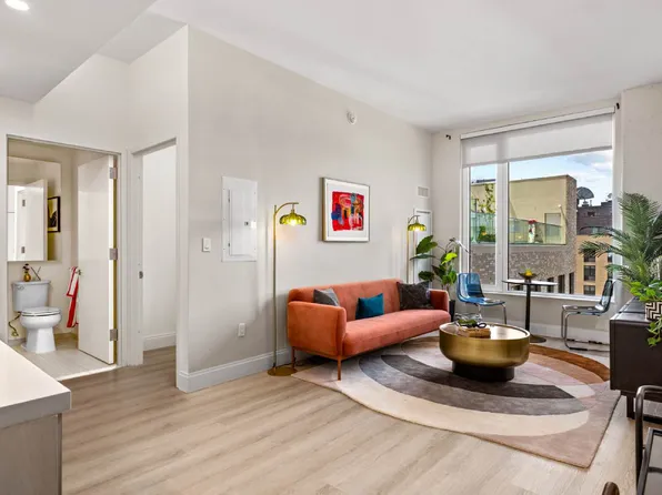 1515 Surf Avenue image 1 of 46