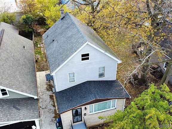 4th image of 141 Westminster Ave