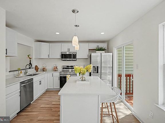 2nd image of 1901 Millington Sq