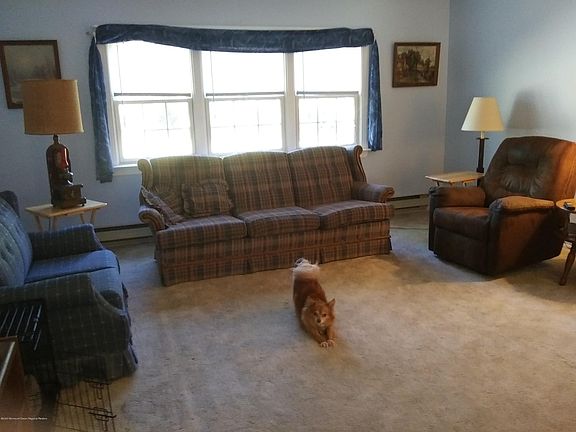 4th image of 108 Hatfield Ct
