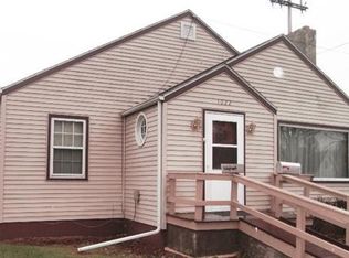 1022 W 6th St, Dixon, IL 61021