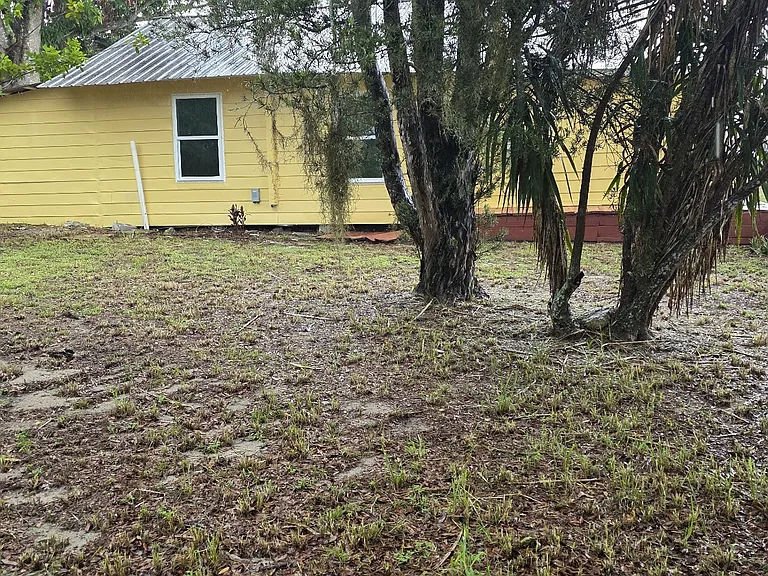 153 Lake June Dr — Photo 32