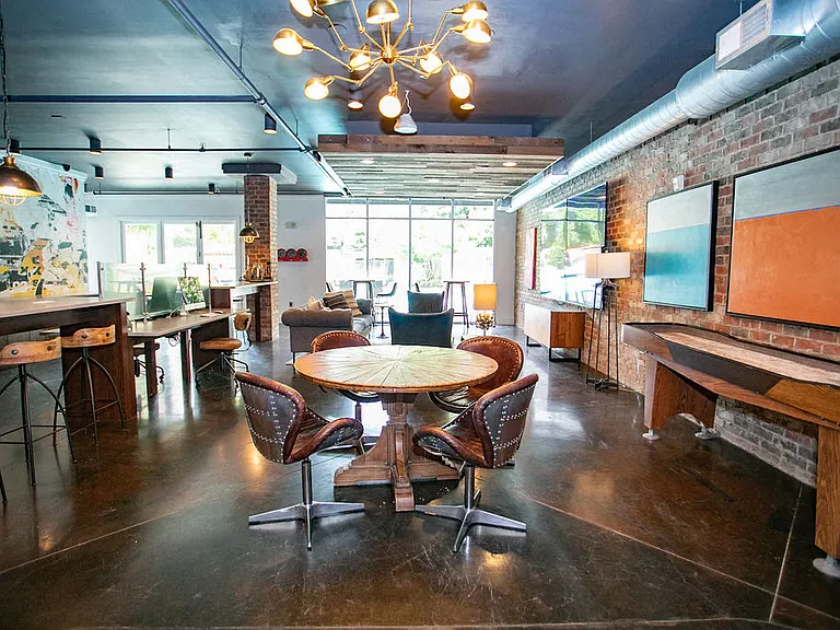 Mariposa Lofts — Photo 11