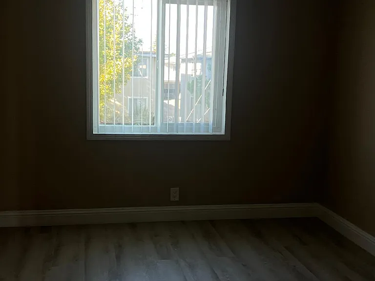 1368 Reeve St #5 — Photo 6