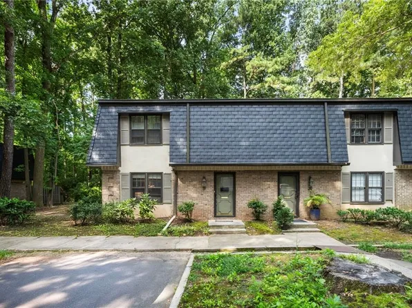 19 Arpege Way NW, Atlanta, GA 30327