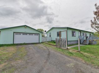 15833 N Dover Rd, Nine Mile Falls, WA 99026