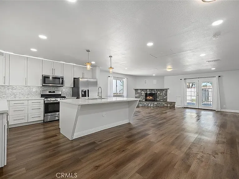 927 Cottonwood Ct — Photo 9