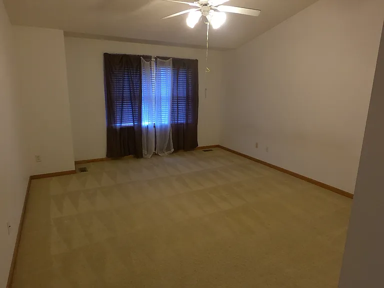 3125 Old Jamestown Rd — Photo 18