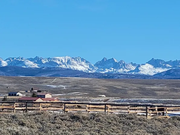 28 Forty Rod Rd, Cora, WY 82925