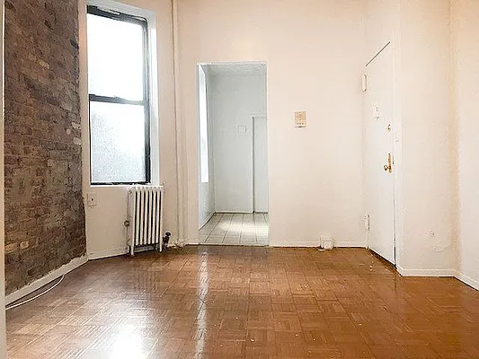 Rented by AJ Clarke | media 2