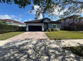 22721 SW 103rd Ct, Miami, FL 33190