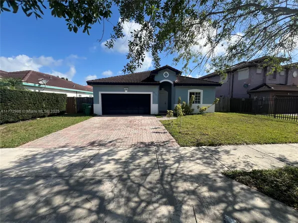 22721 SW 103rd Ct, Miami, FL 33190